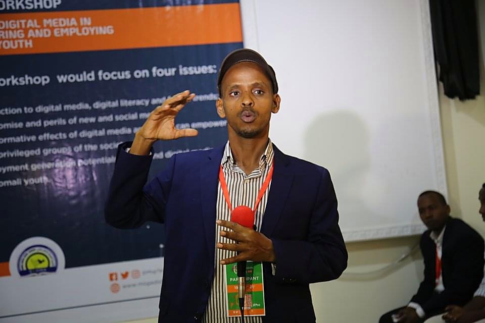 Abdulrahman Yusuf Hassan leading the workshop “Digital Media in Empowering and Employing Somali Youth” at Mogadishu Tech Summit 2019